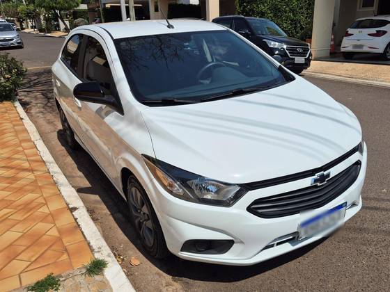 CHEVROLET ONIX 1.0 FLEX LT MANUAL CHEVROLET ONIX 1.0 FLEX LT MANUAL